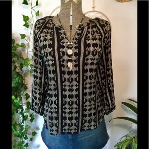Black/ivory print tunic blouse